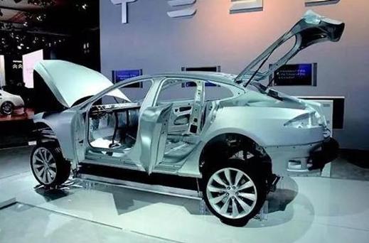 鋁制發(fā)動機(jī)，鋁制散熱器，全鋁車身